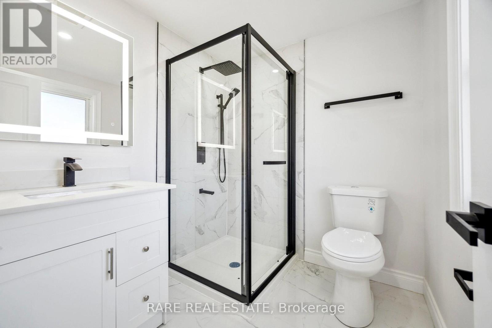 Photo 33 of 314 Laughton Crescent, Strathroycaradoc ON
