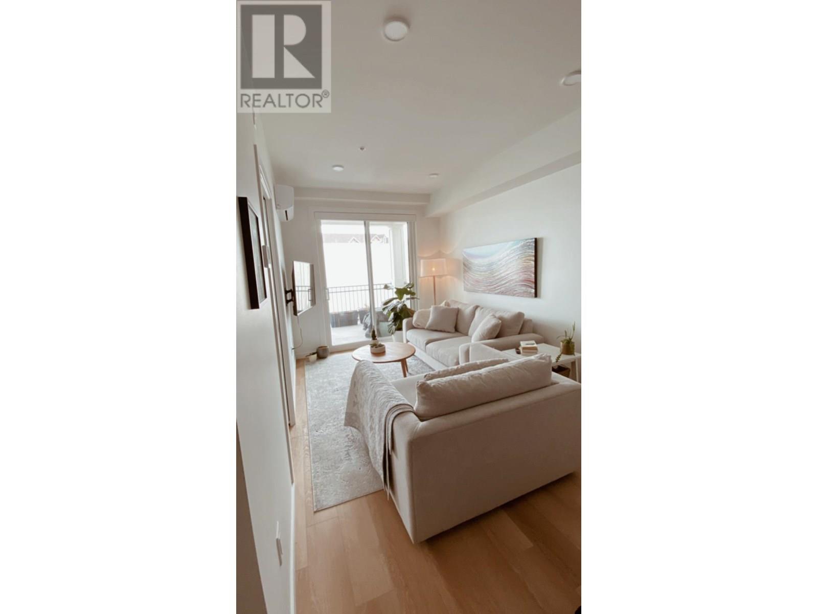 #204 2627 GORE STREET - Image 6