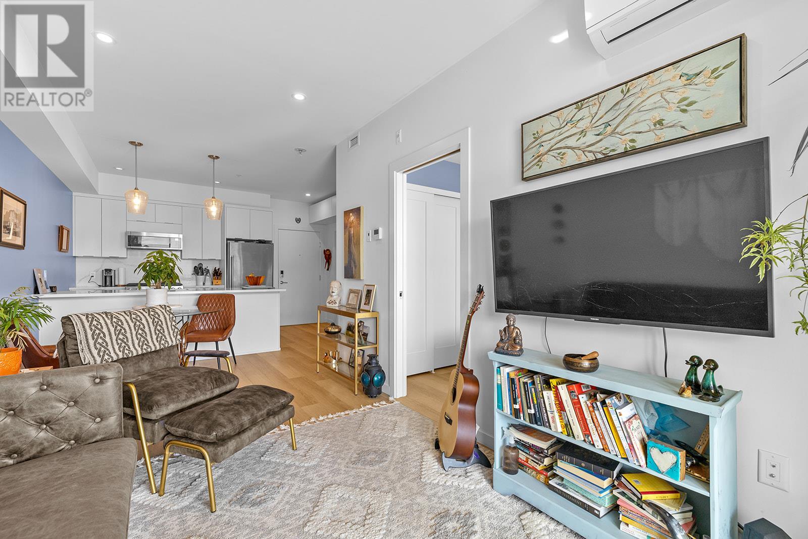 #204 2627 GORE STREET - Image 15