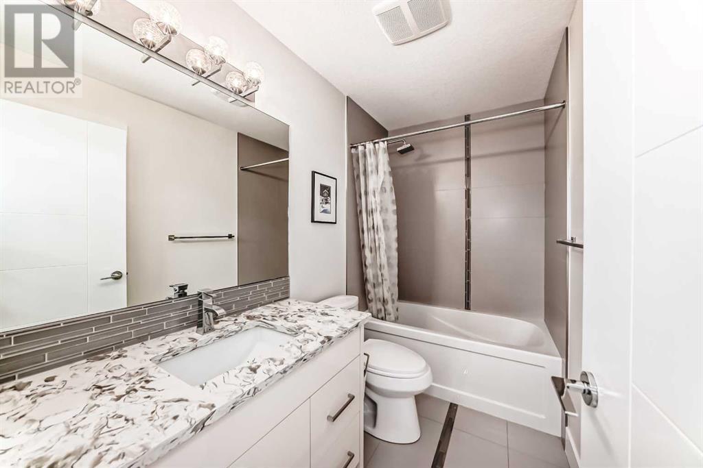 Single Family House for Sale in   Avenue NE Tuxedo Park Calgary 