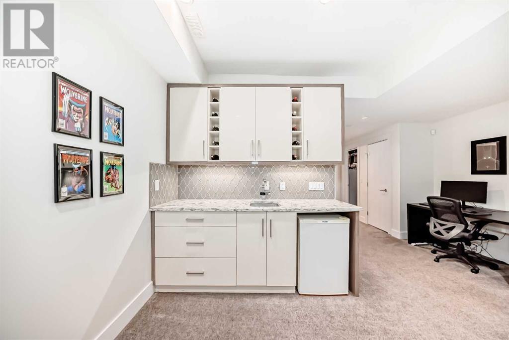 Single Family House for Sale in   Avenue NE Tuxedo Park Calgary 