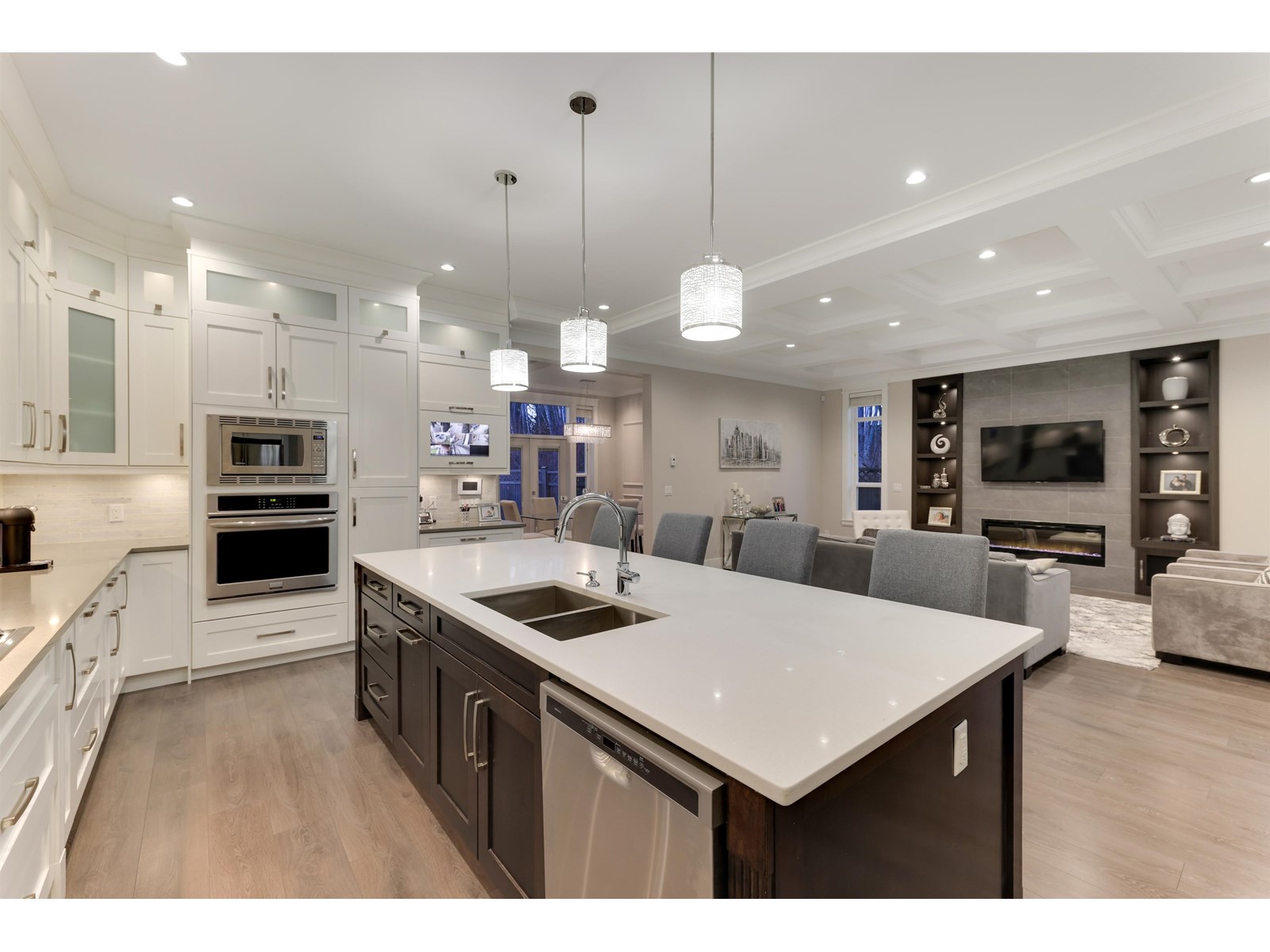 Photo 7 of 15661 76 A Avenue, Surrey BC