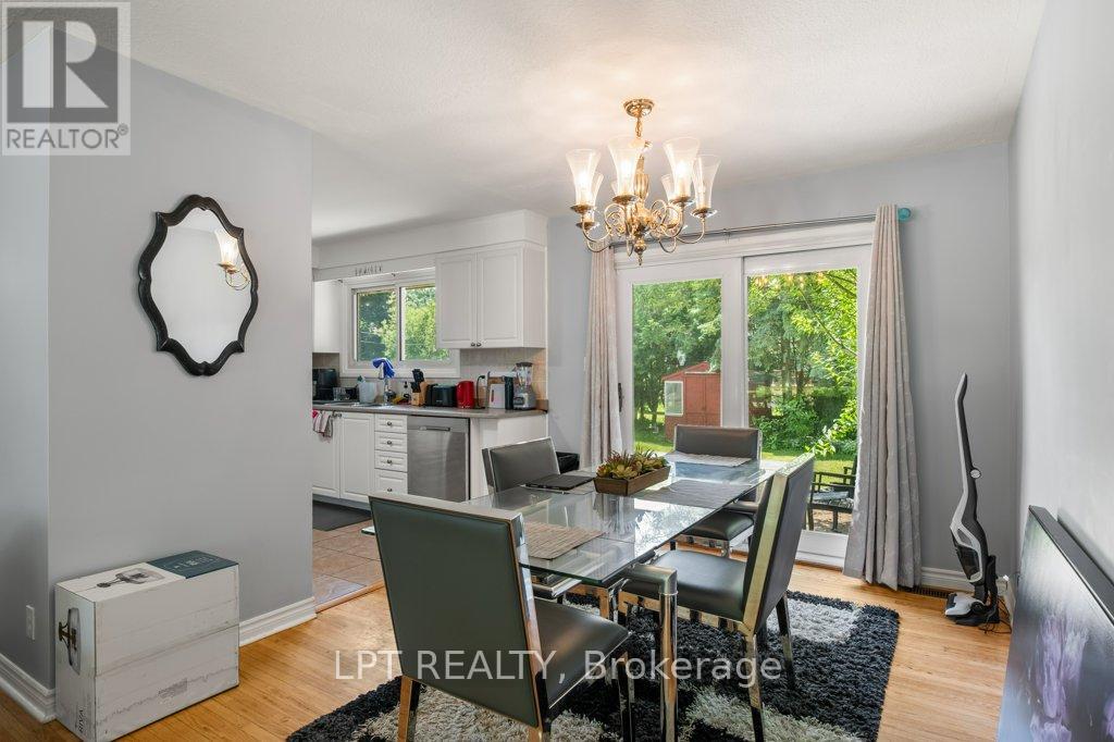 Photo 3 of 14 Herchmer Crescent, Kingston ON