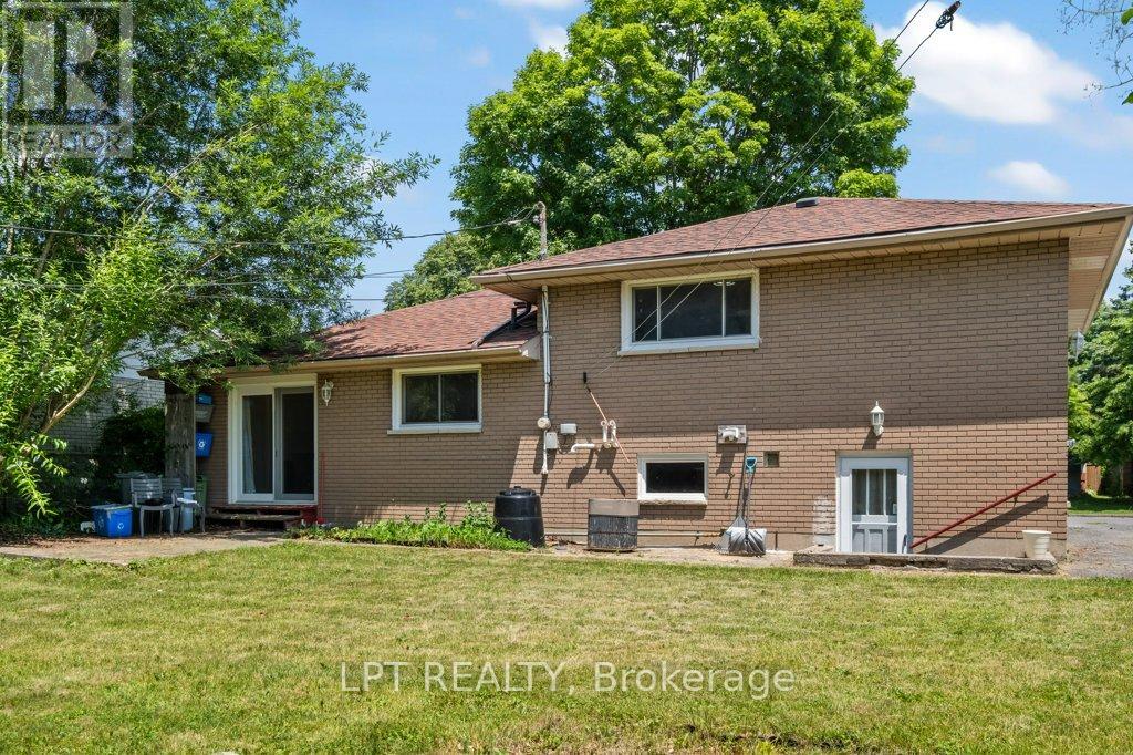 Photo 22 of 14 Herchmer Crescent, Kingston ON