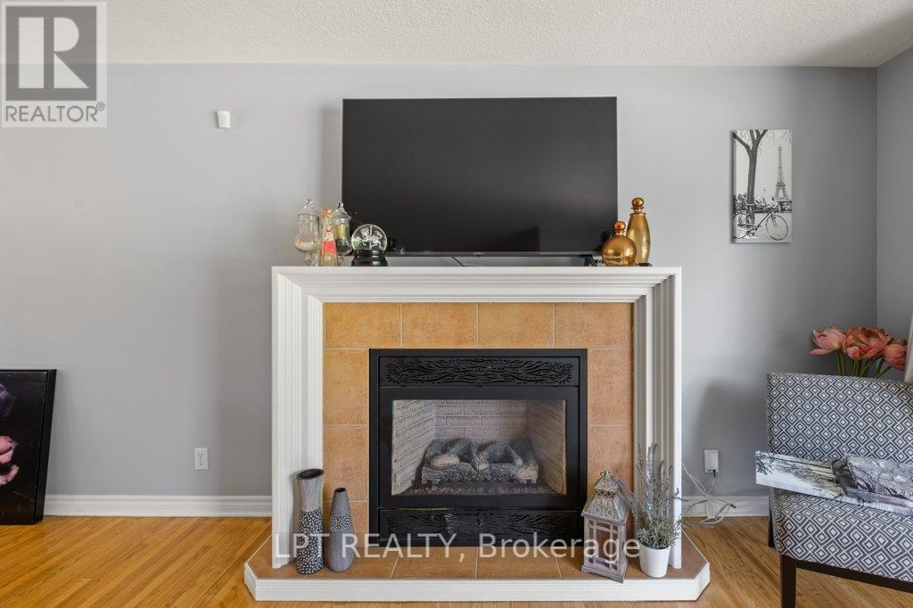 Photo 13 of 14 Herchmer Crescent, Kingston ON