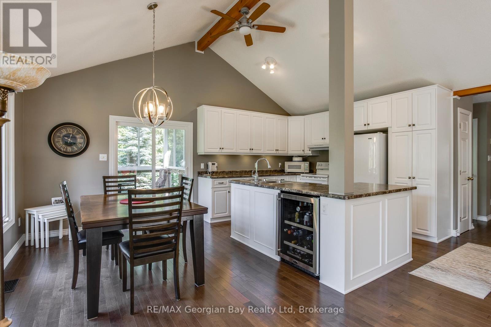 Photo 10 of 166 Albin Road, Tay ON