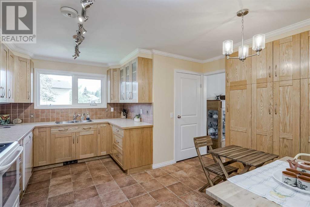 Single Family House Bungalow for Sale in  Whitefield Close NE Whitehorn Calgary 