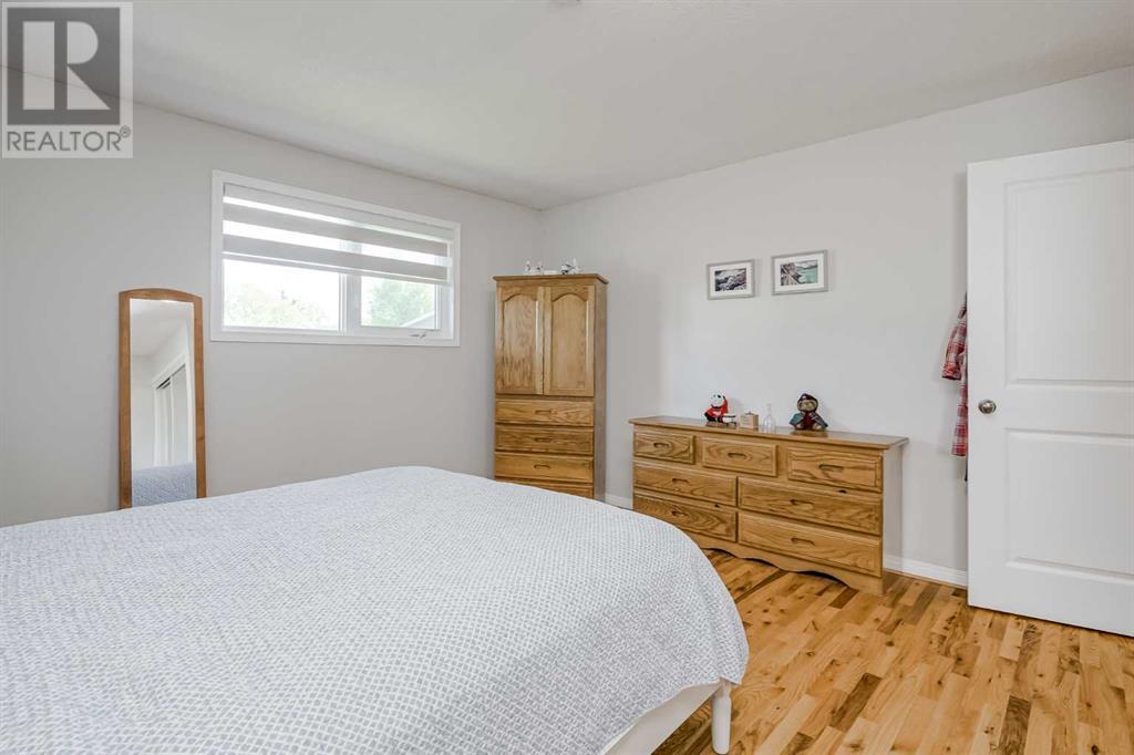 Single Family House Bungalow for Sale in  Whitefield Close NE Whitehorn Calgary 