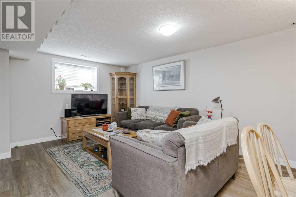 Single Family House Bungalow for Sale in  Whitefield Close NE Whitehorn Calgary 