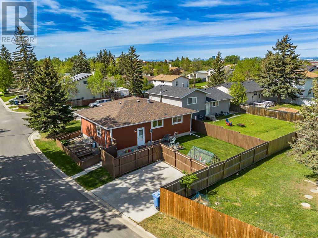 Single Family House Bungalow for Sale in  Whitefield Close NE Whitehorn Calgary 