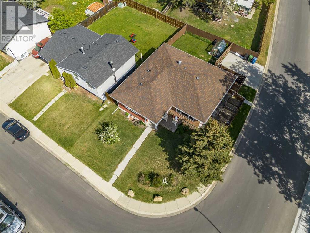 Single Family House Bungalow for Sale in  Whitefield Close NE Whitehorn Calgary 