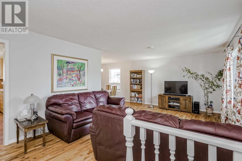 Single Family House Bungalow for Sale in  Whitefield Close NE Whitehorn Calgary 