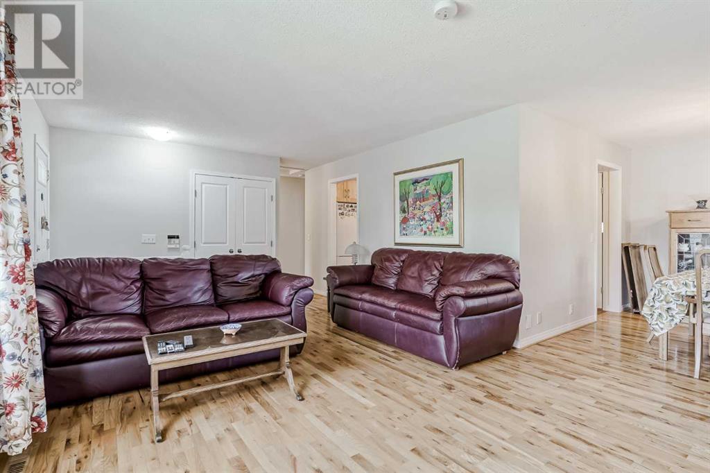 Single Family House Bungalow for Sale in  Whitefield Close NE Whitehorn Calgary 