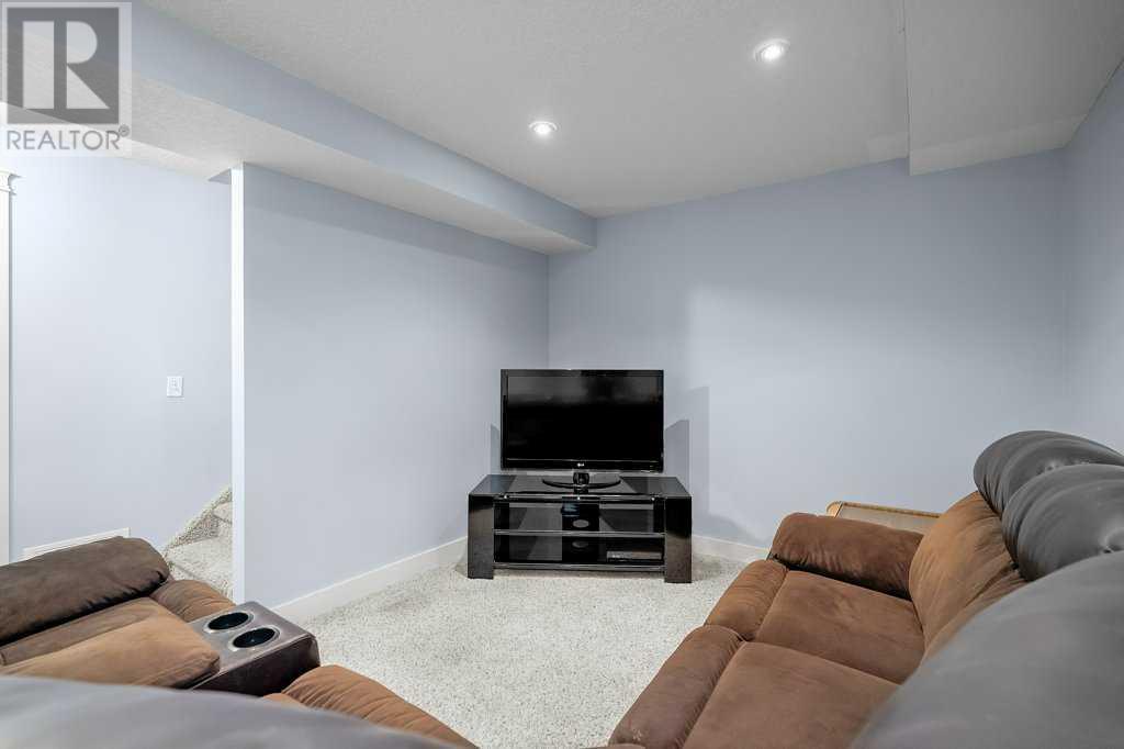 Single Family House for Sale in  Chaparral Valley Gardens SE Chaparral Calgary 