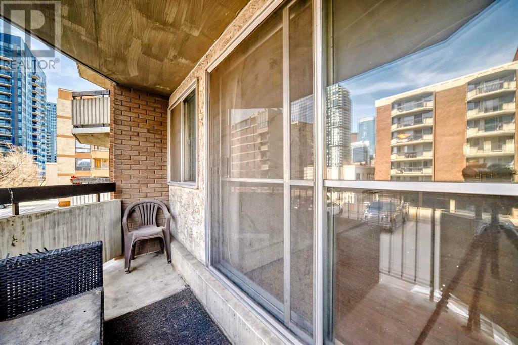 Single Family House for Sale in    Avenue SW Beltline Calgary 