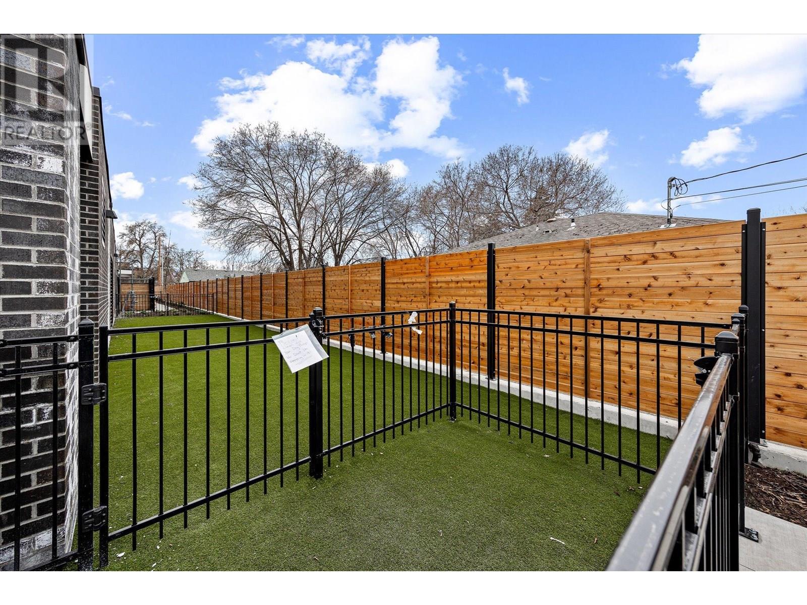 Photo 27 of 1274 Devonshire Avenue Unit 307 Lot 32, Kelowna BC