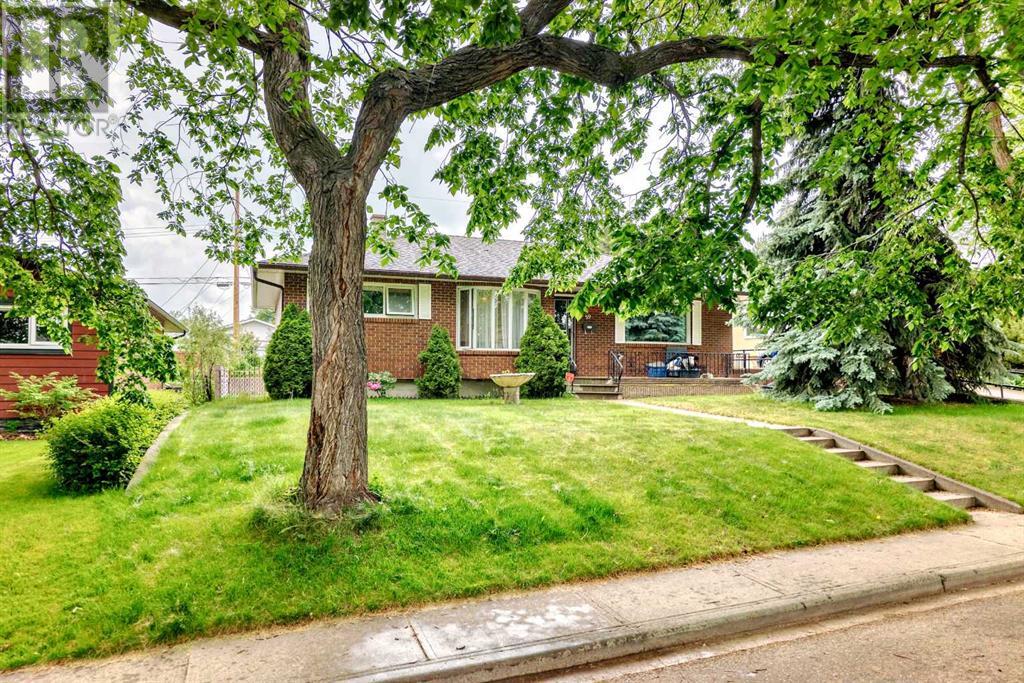 Single Family House Bungalow for Sale in  Rosewood Road NW Rosemont Calgary 