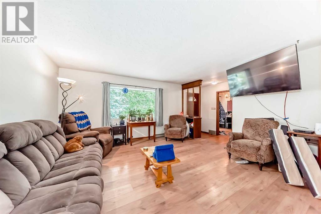 Single Family House Bungalow for Sale in  Rosewood Road NW Rosemont Calgary 