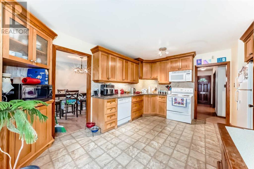 Single Family House Bungalow for Sale in  Rosewood Road NW Rosemont Calgary 