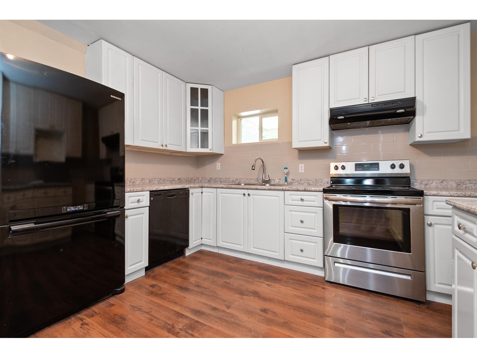 9380 HAYWARD STREET, Mission