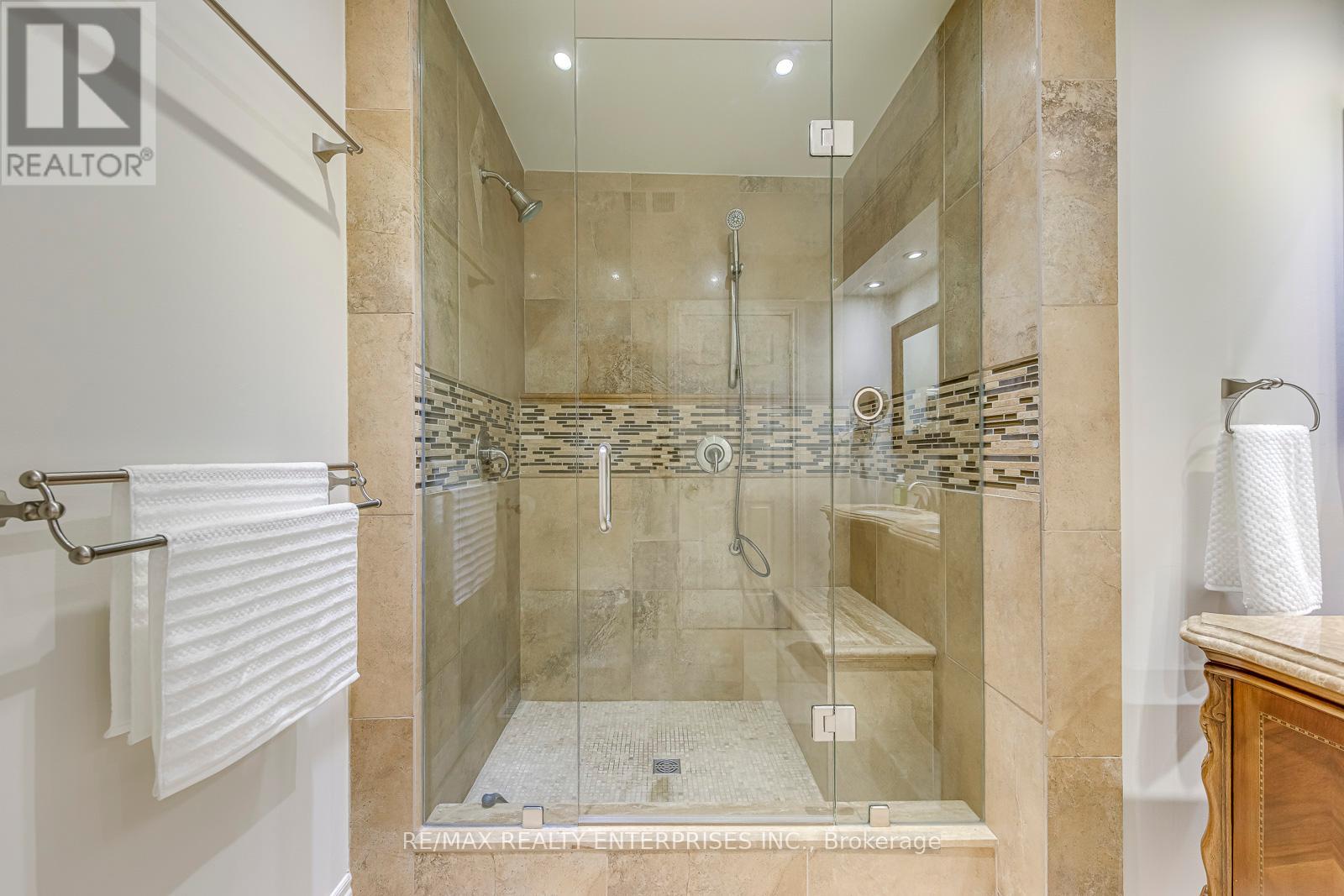 Photo 25 of 25 5658 Glen Erin Drive, Mississauga ON