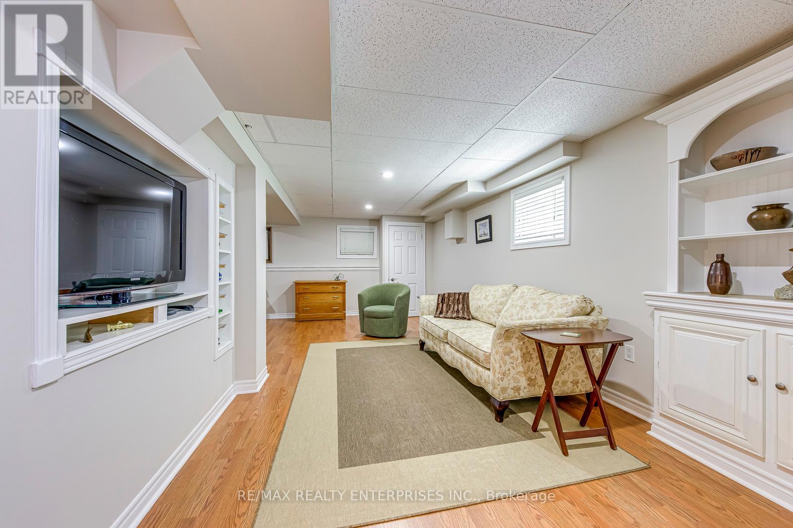 Photo 31 of 25 5658 Glen Erin Drive, Mississauga ON