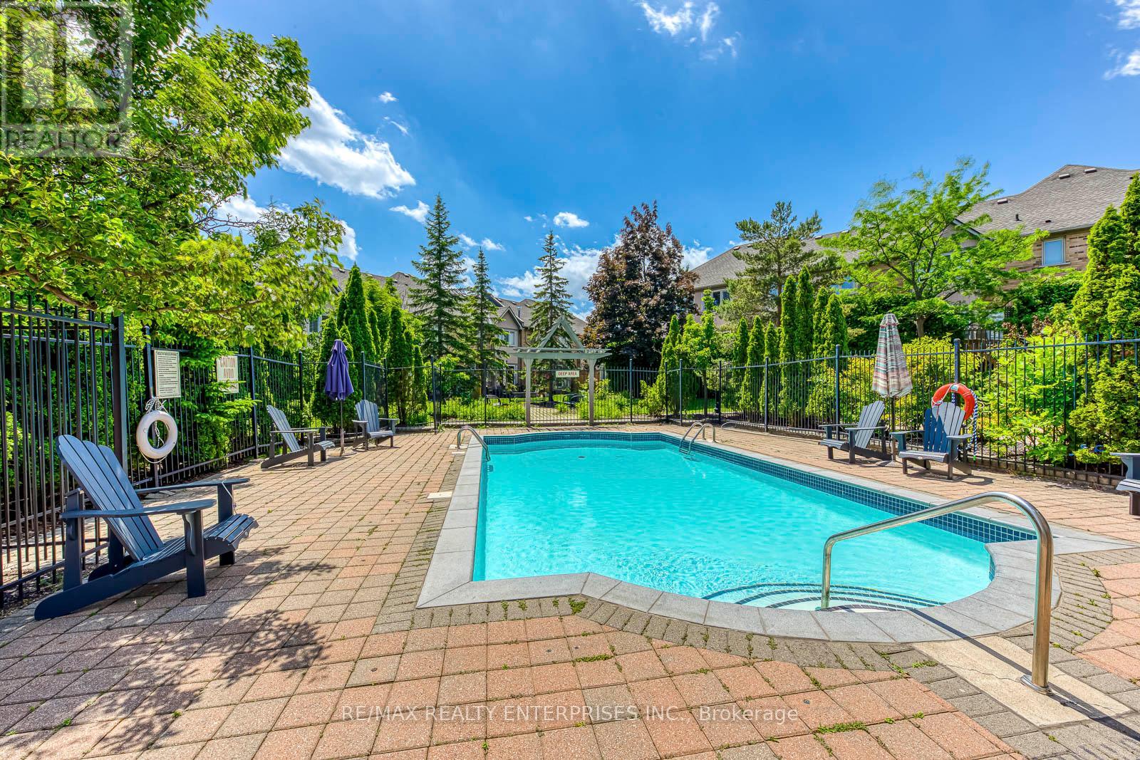 Photo 42 of 25 5658 Glen Erin Drive, Mississauga ON