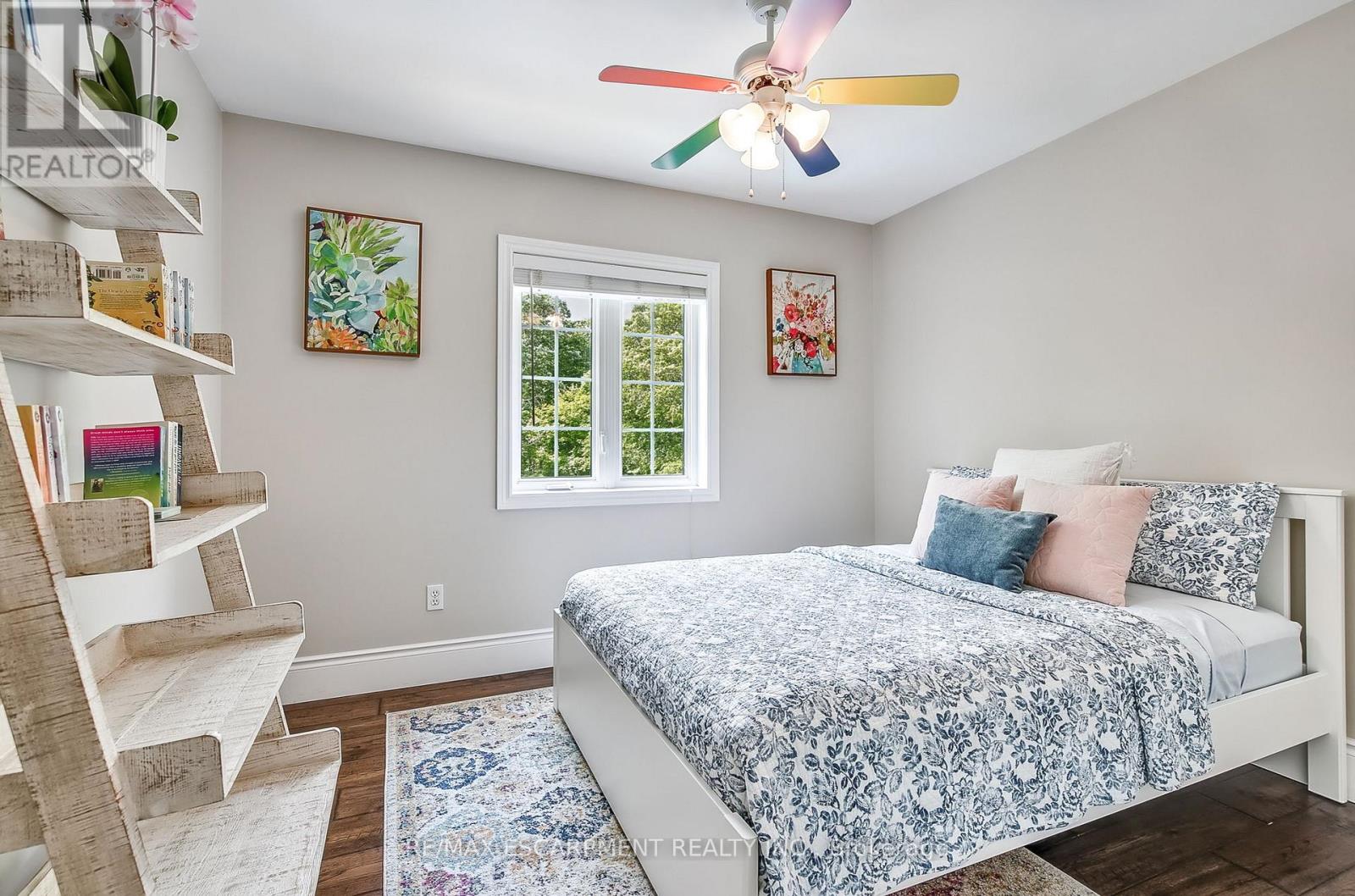 Photo 22 of 9 Valley Ridge Lane, Hamilton ON