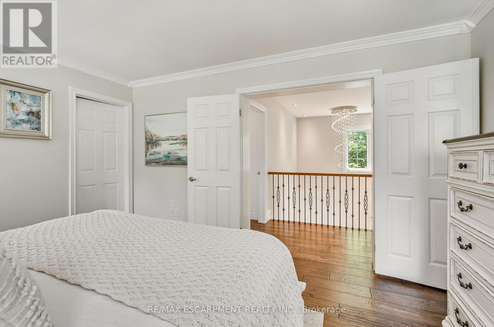 Photo 26 of 9 Valley Ridge Lane, Hamilton ON