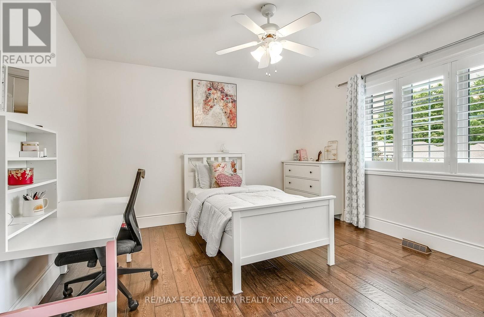 Photo 29 of 9 Valley Ridge Lane, Hamilton ON