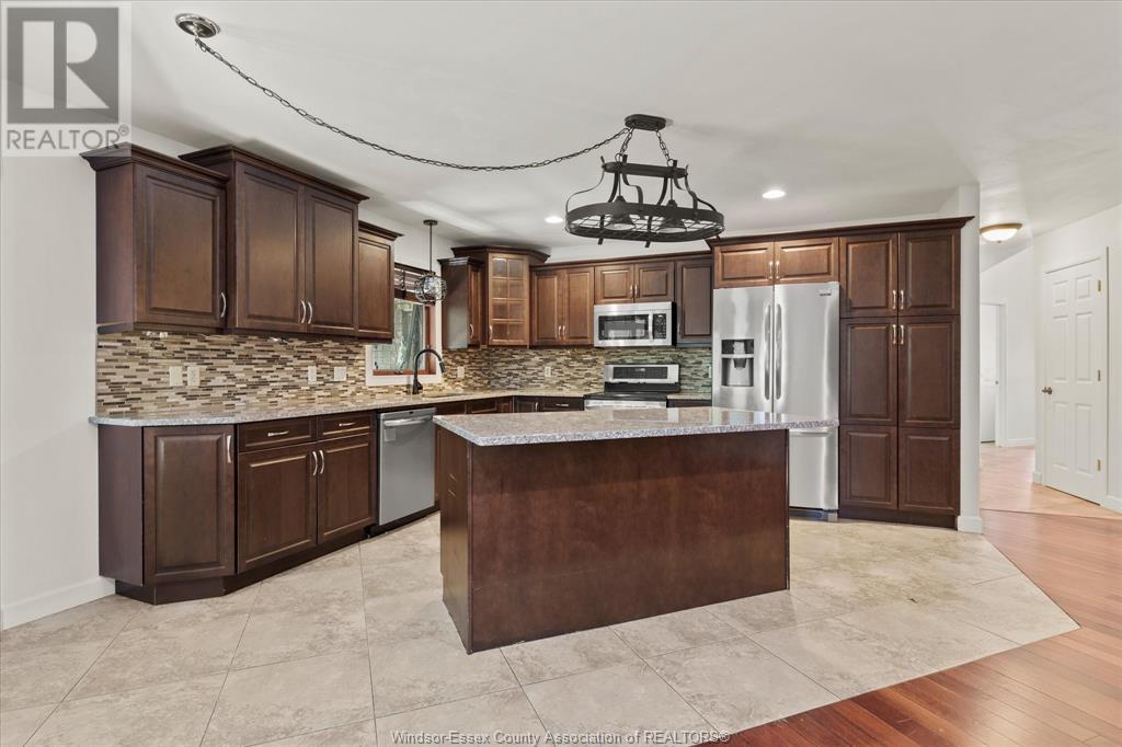 Photo 14 of 1387 Crosswinds Drive, Lakeshore ON