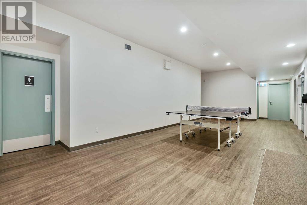 Single Family House for Sale in   Southampton Drive SW Southwood Calgary 
