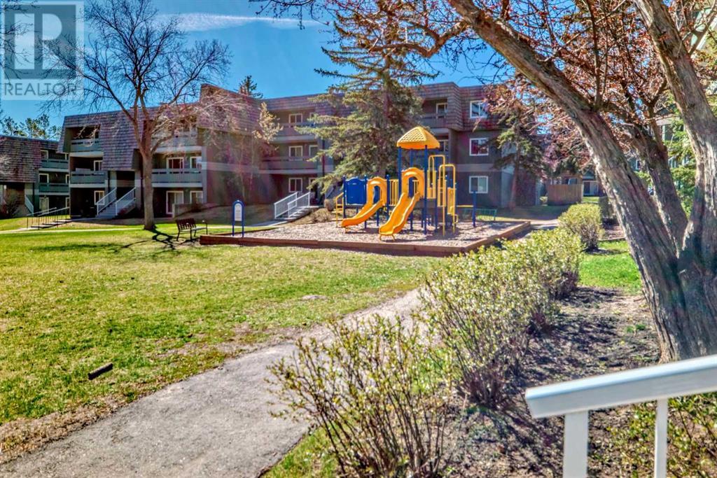 Single Family House for Sale in   Southampton Drive SW Southwood Calgary 