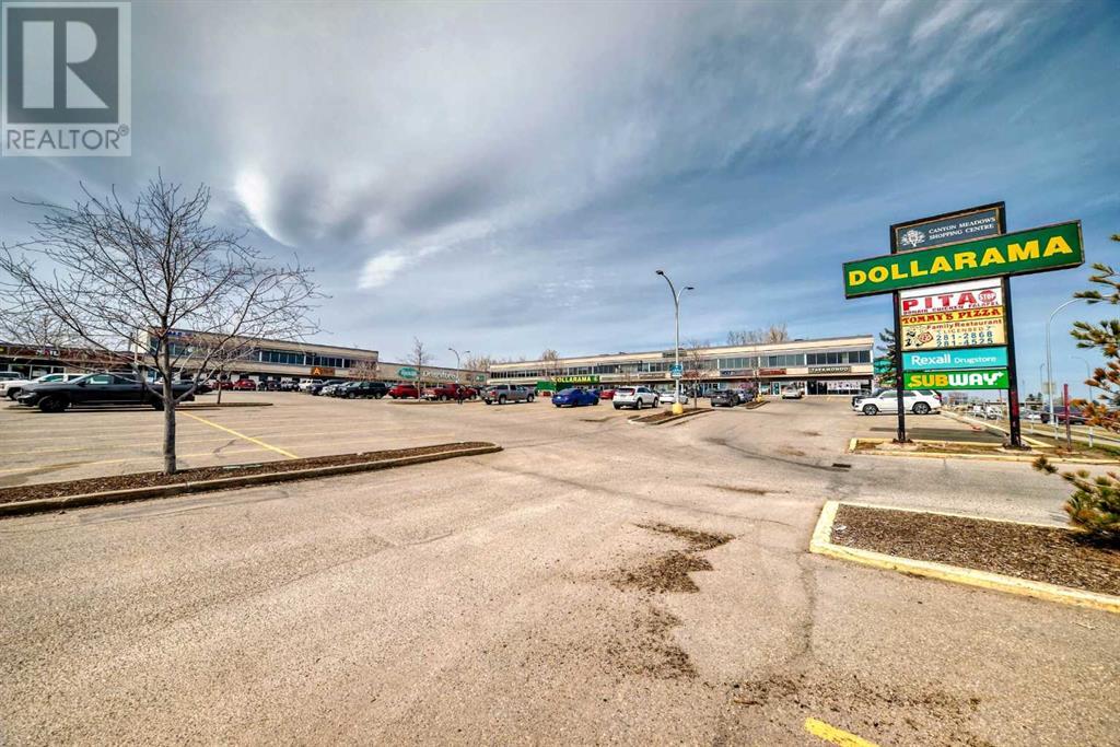Single Family House for Sale in   Southampton Drive SW Southwood Calgary 