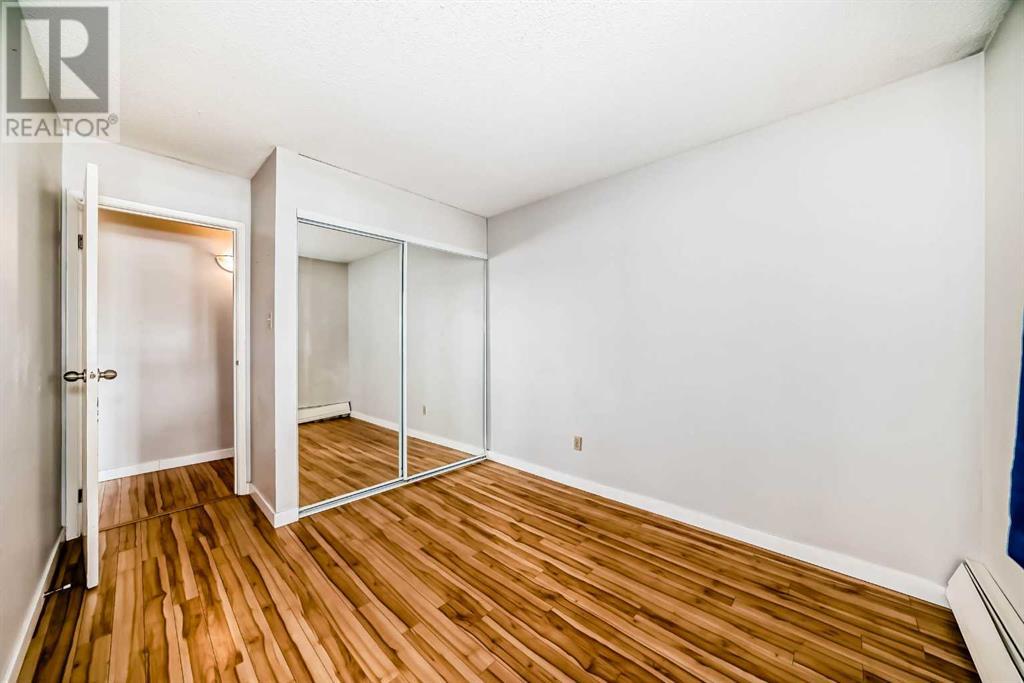 Single Family House for Sale in   Southampton Drive SW Southwood Calgary 