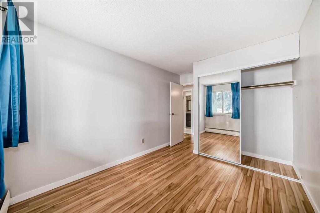 Single Family House for Sale in   Southampton Drive SW Southwood Calgary 