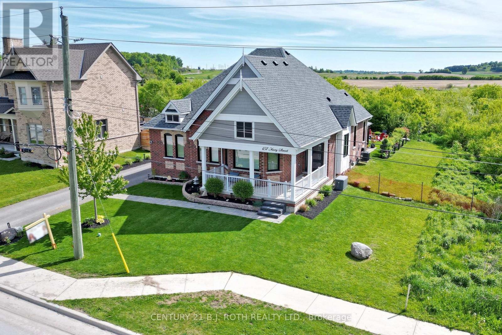 Photo 43 of 157 Mary Street, Clearview ON
