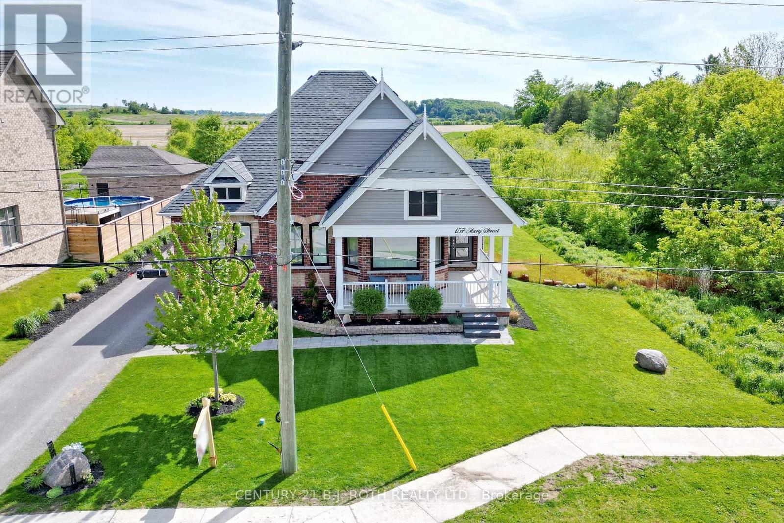 Photo 21 of 157 Mary Street, Clearview ON