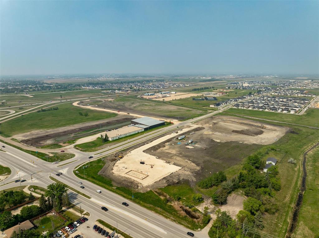 Photo 14 of 293 Kapelus Drive, West St Paul MB