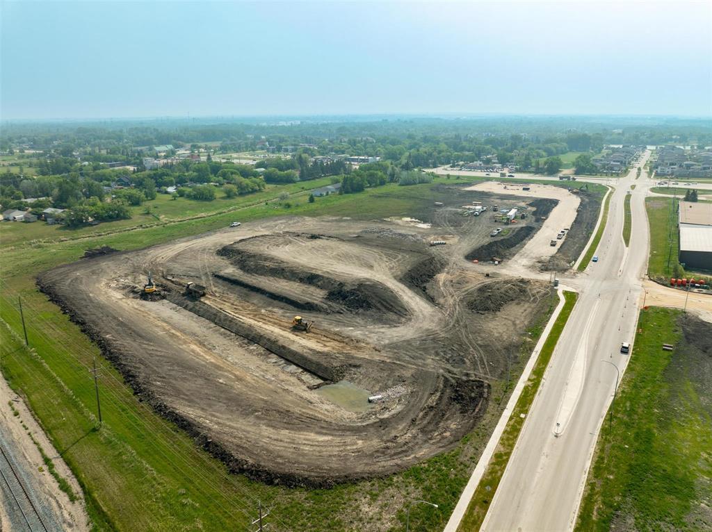 Photo 10 of 293 Kapelus Drive, West St Paul MB