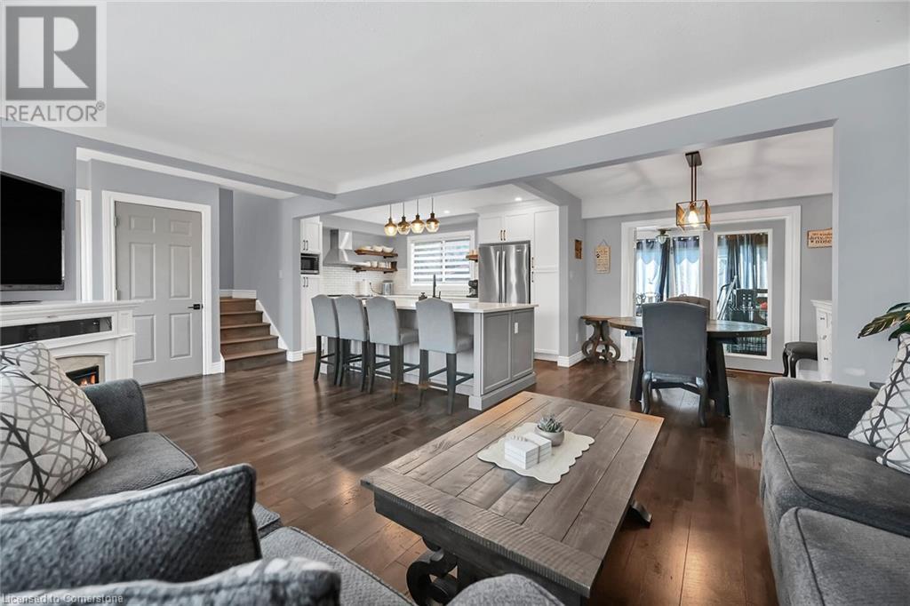 Photo 2 of 4351 Glancaster Road, Mount Hope ON