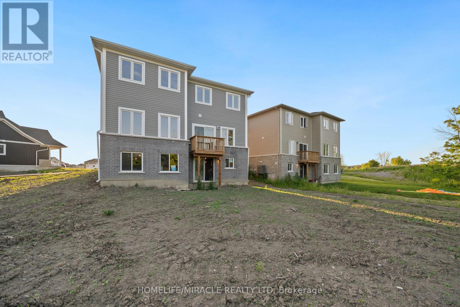 Photo 50 of 54 Oakmont Drive, Loyalist ON