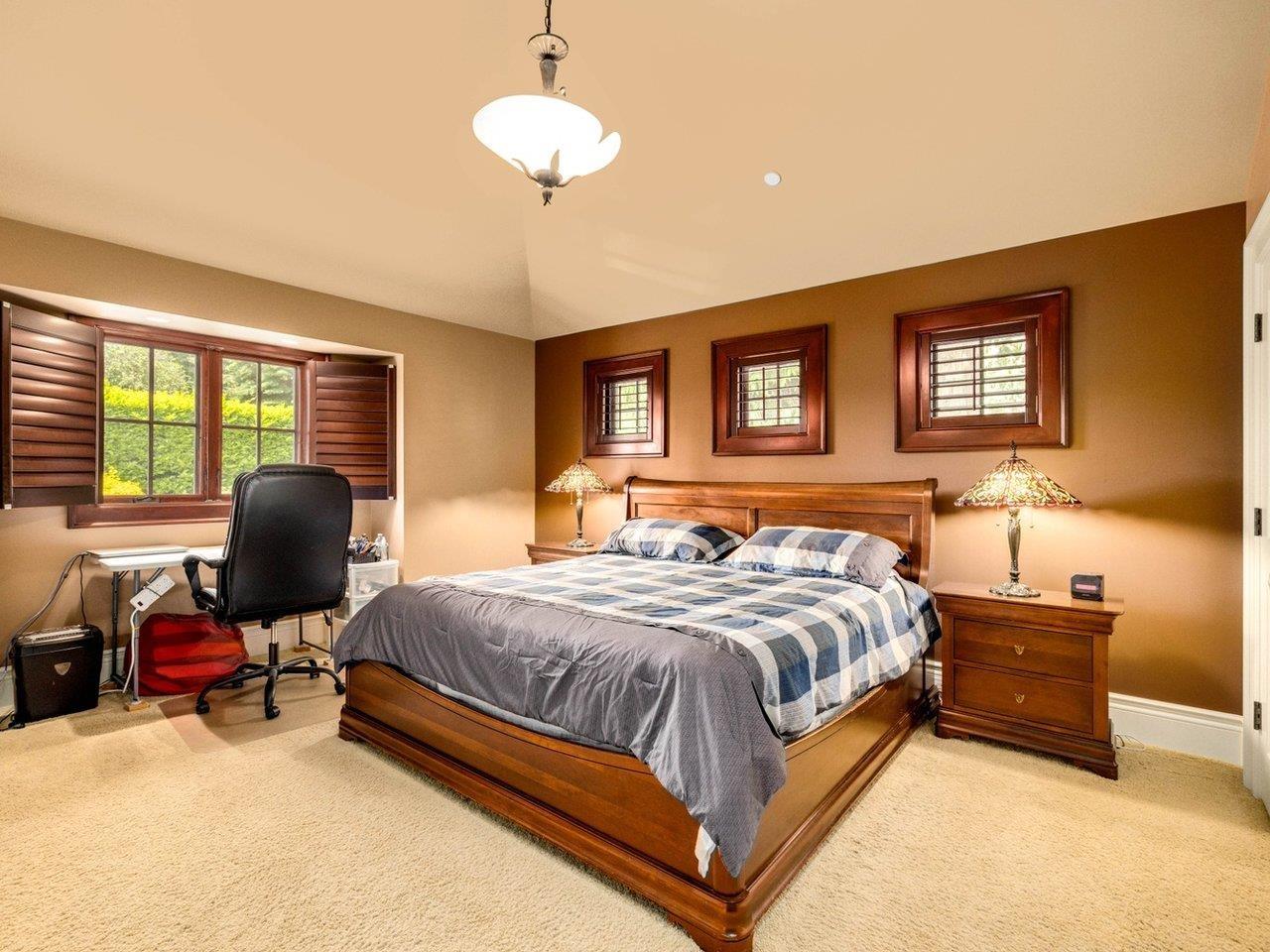 13790 MARINE DRIVE, White Rock