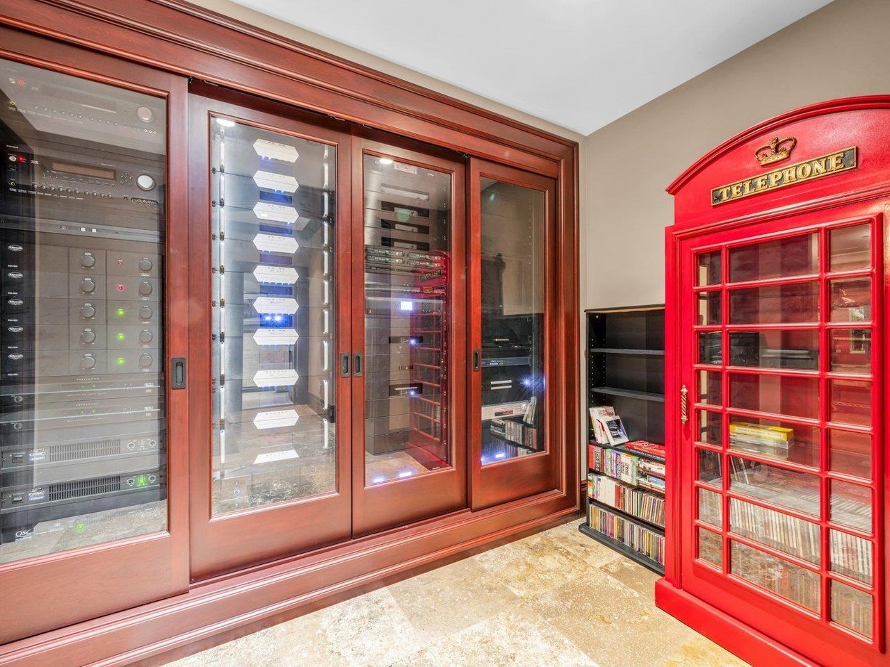 13790 MARINE DRIVE, White Rock