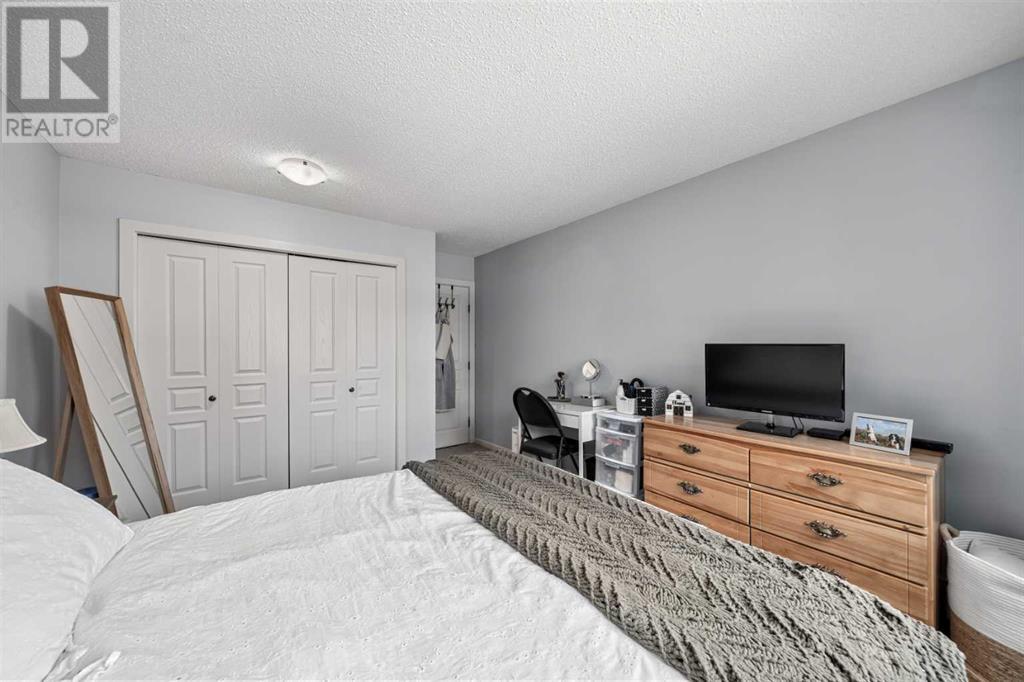 Single Family House for Sale in   Coach Hill Road SW Coach Hill Calgary 