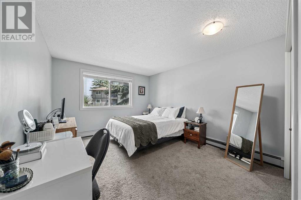 Single Family House for Sale in   Coach Hill Road SW Coach Hill Calgary 