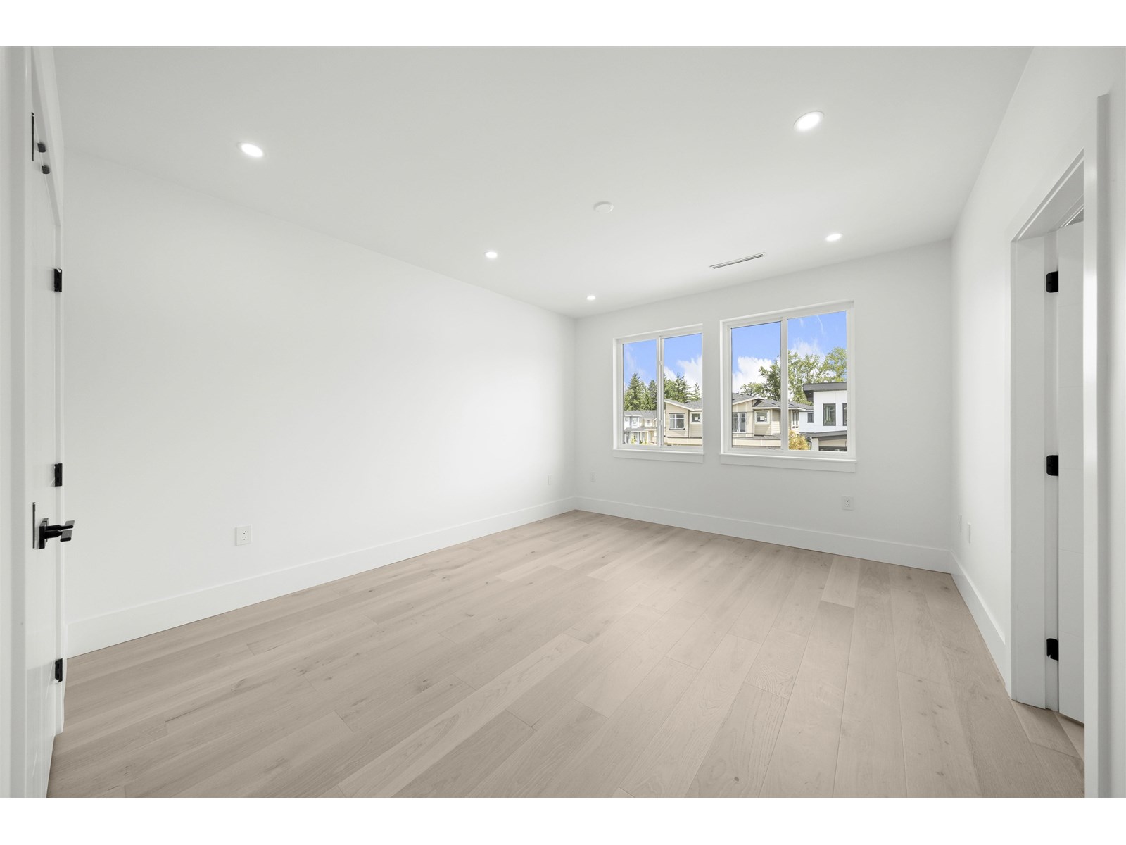 Photo 26 of 7527 205 Street, Langley BC
