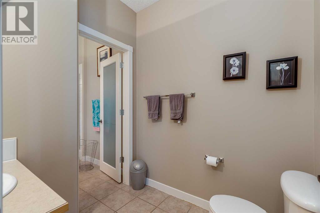 Single Family House 4 Level for Sale in  Patterson View SW Patterson Calgary 