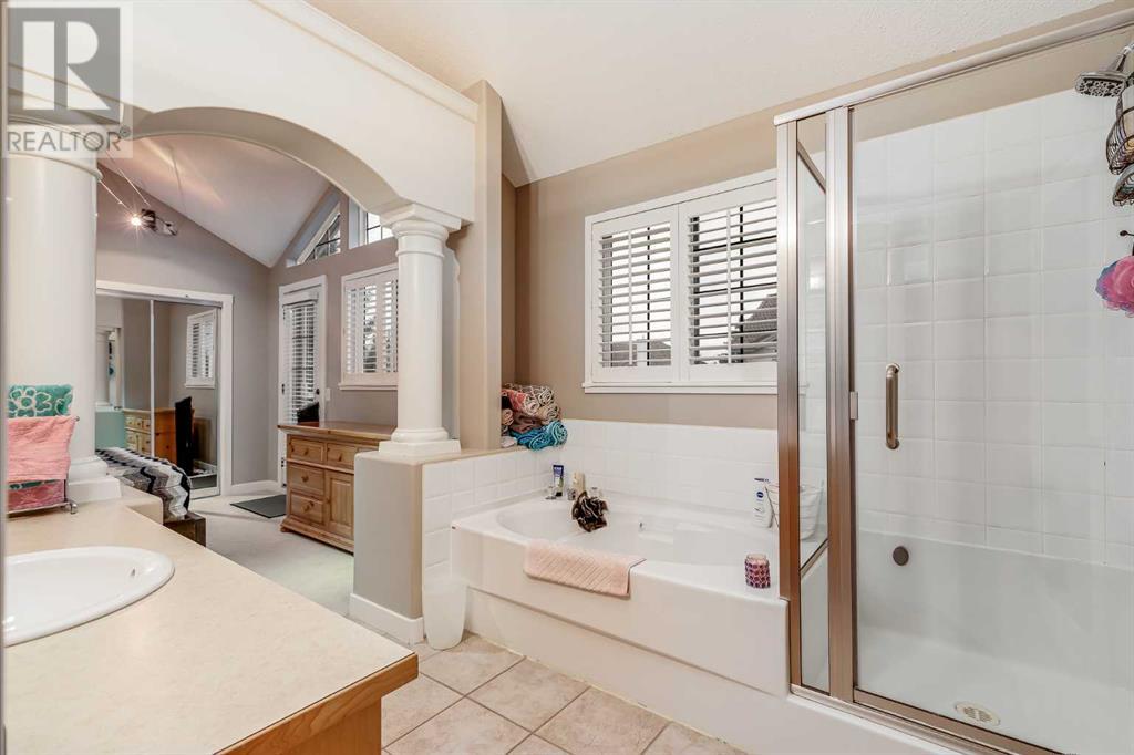 Single Family House 4 Level for Sale in  Patterson View SW Patterson Calgary 