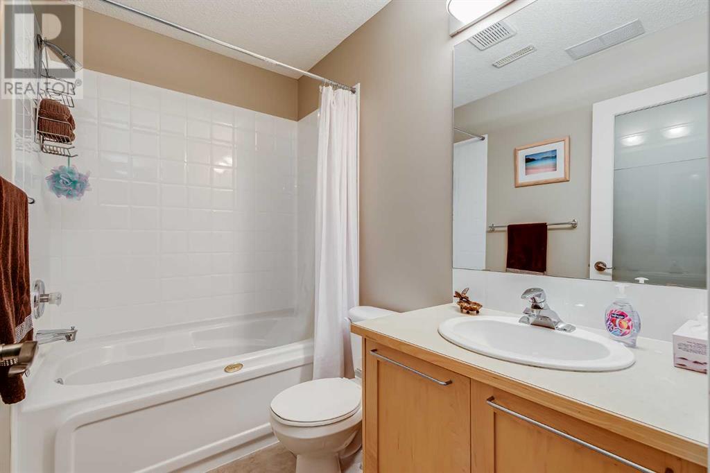 Single Family House 4 Level for Sale in  Patterson View SW Patterson Calgary 